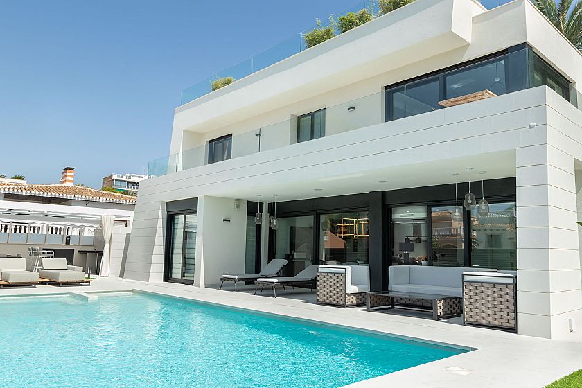 Villa, Campoamor, Orihuela Costa - Camiro Grupo Internacional