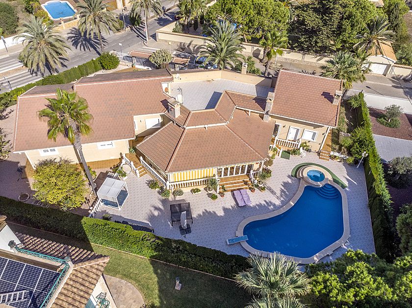 Villa , Cabo Roig, Orihuela Costa - Camiro Grupo Internacional