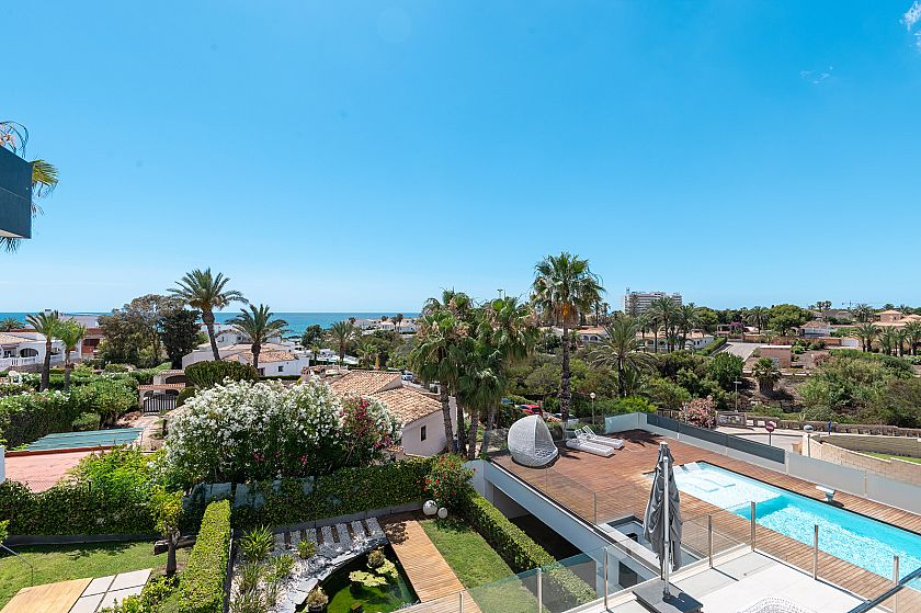 Villa, Playa Flamenca, Orihuela Costa - Camiro Grupo Internacional